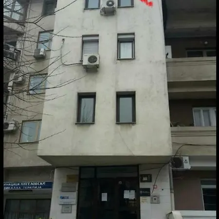 One Bedroom In The Center Of Skopje, 50m From The Central Catholic Church And Across The Bulgarian Embassy In Skopje. Lägenhet *